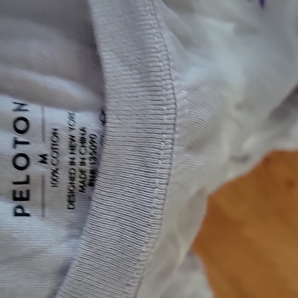 Peloton top - Picture 2 of 3